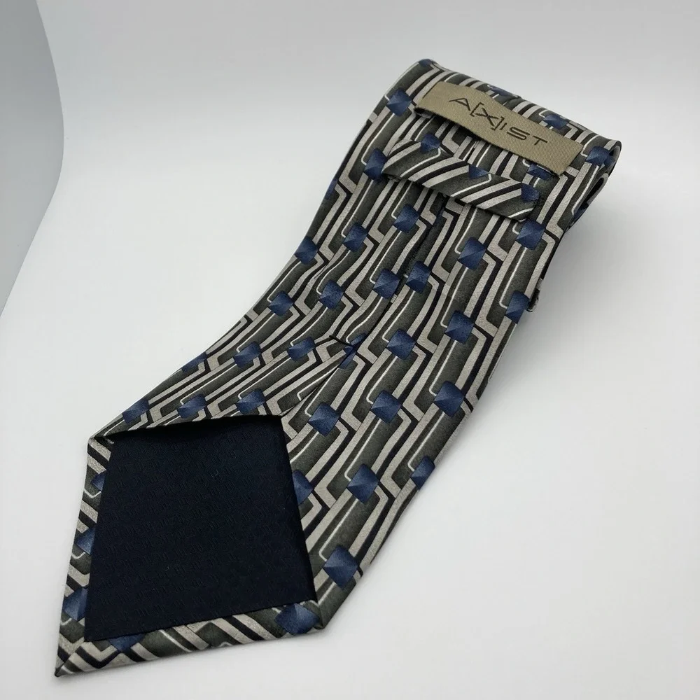 A[X]ist Men's Necktie‎ 100 % Silk Classic Length Wide Geometric Blue